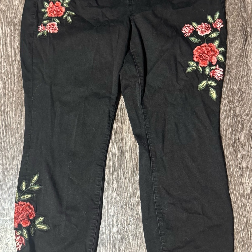 Black Jeggings with Red Floral Embroidery